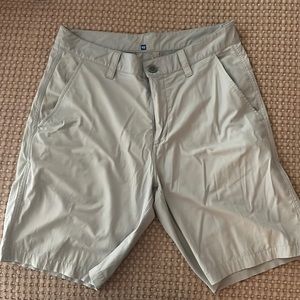 Southern tide grey golf shorts